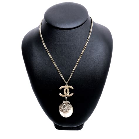 collares chanel originales precio|coleccion de collares.